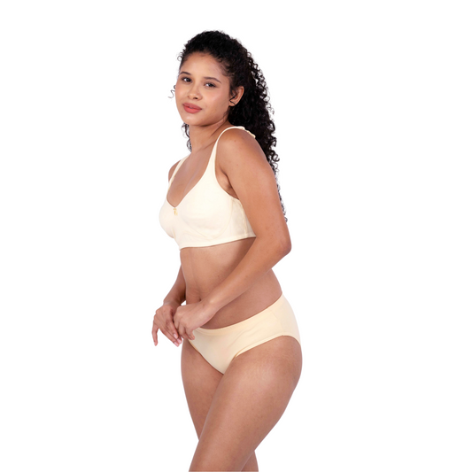 Moulded Wirefree Bra - Diana Smooth Support For Indian Body Types